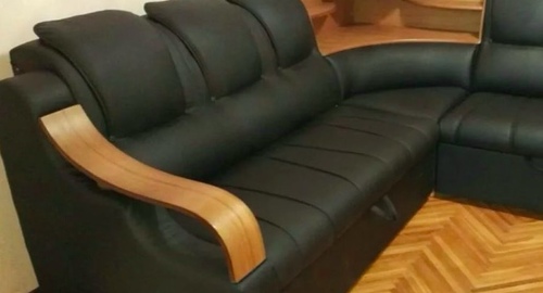 Перетяжка кожаного дивана. Болхов